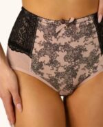 Aukštos kūno spalvos kelnaitės su juodu nėriniu XL-4XL