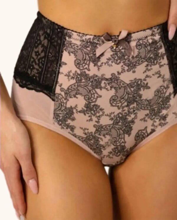 Aukštos kūno spalvos kelnaitės su juodu nėriniu XL-4XL